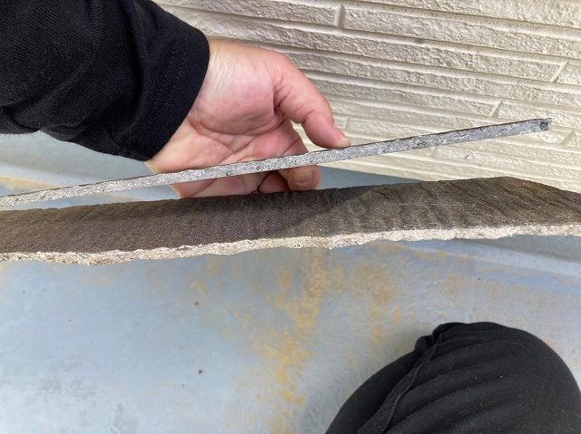 コロニアルの割れ色